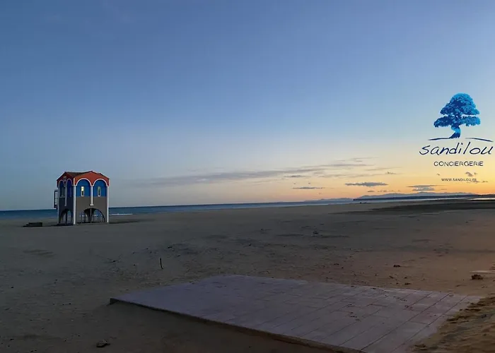 Bleu Riviera Lumiere, Calme Et Air Marin * Пор-ла-Нувель